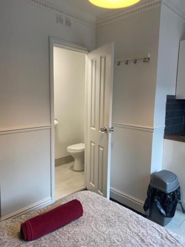 Circle Guest House Bed Only Σαουθάμπτον Δωμάτιο φωτογραφία